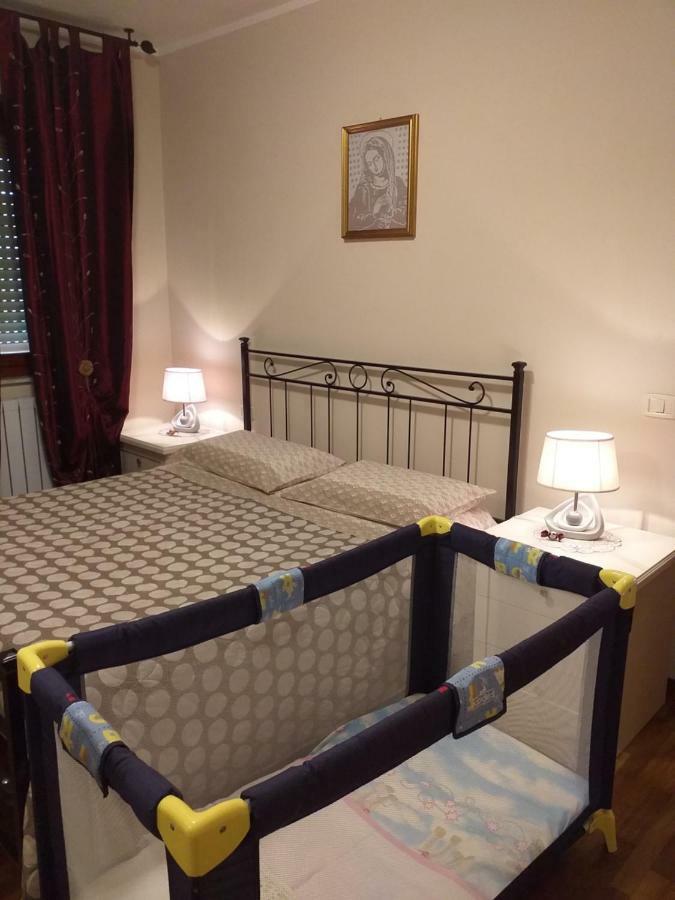 Casa Vacanze "Ai Piedi Di Assisi" Appartement Bastia Umbra Buitenkant foto